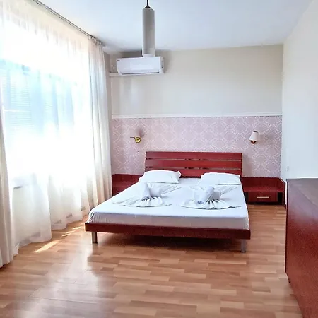 Rosi Vendégház *